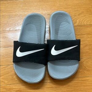 Black Nike Slides